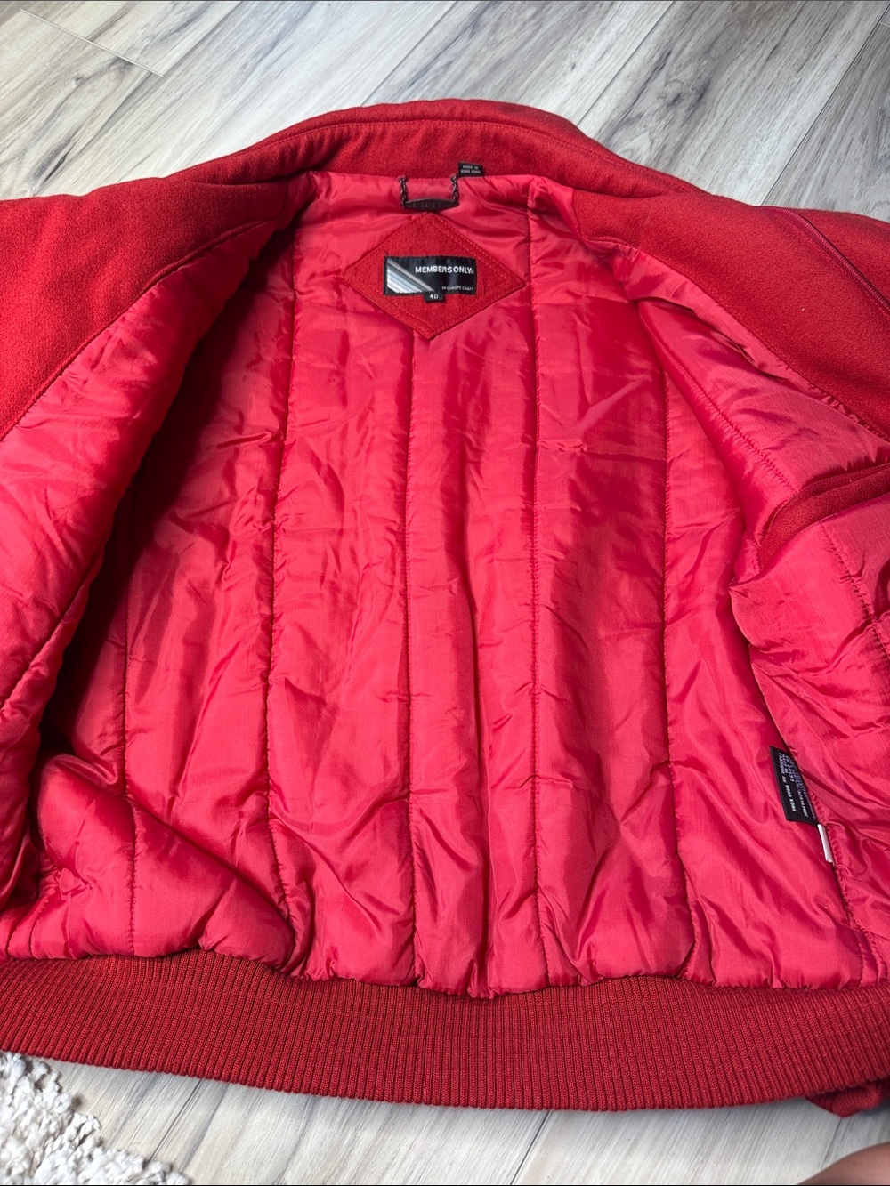 Vintage 80’s red bomber jacket - Picture 13 of 16